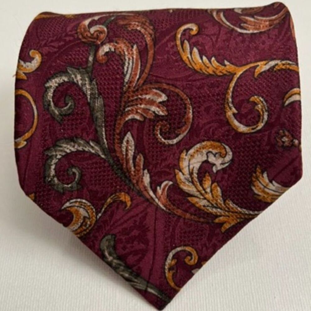 Valentino 100% Silk Handmade Designer Luxury Pasley Tie Burgundy Retro Necktie